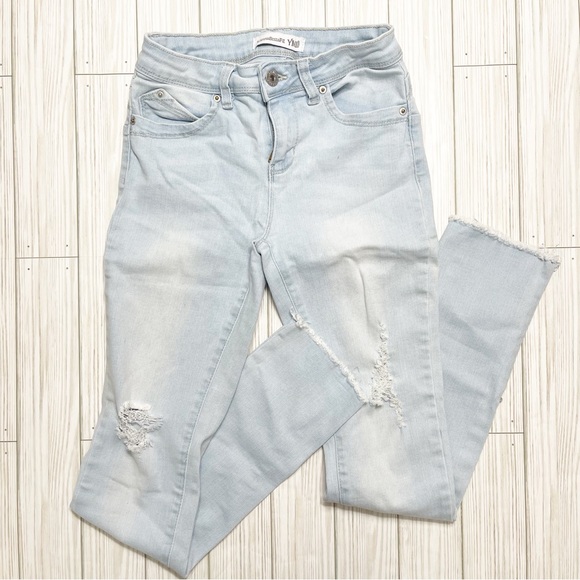 Girl's Jeans - Picture 8 of 16